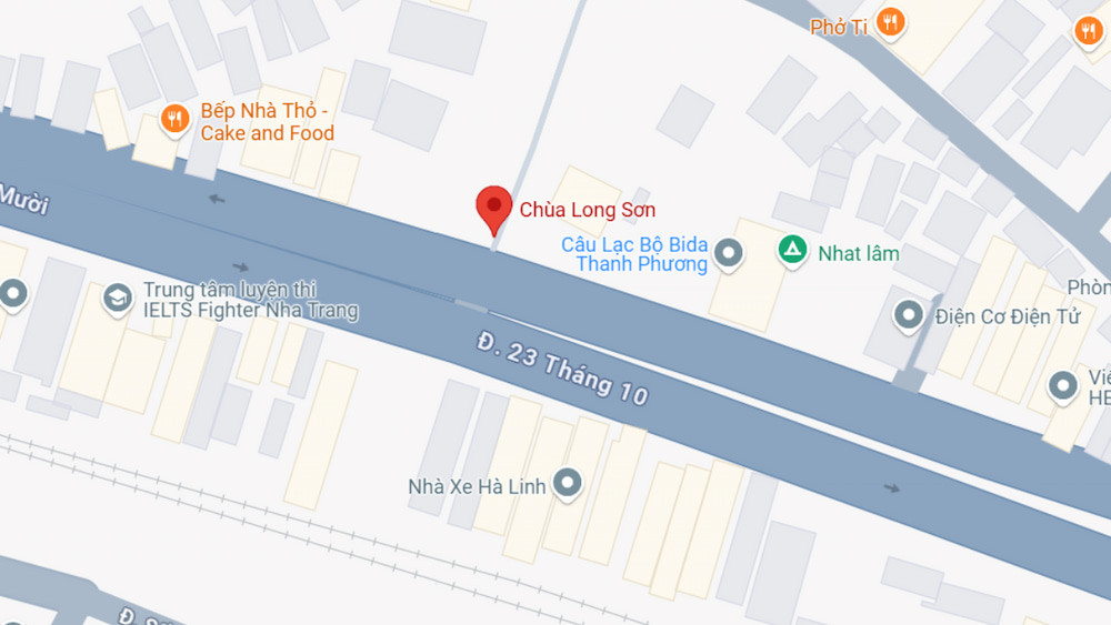 Chùa Long Sơn nhìn từ trên cao, toạ lạc bình yên giữa lòng thành phố Nha Trang