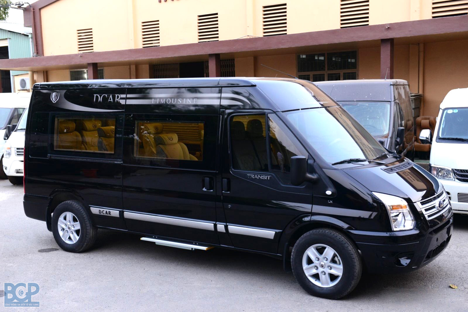 Hành khách trải nghiệm sự tiện nghi trên xe limousine cao cấp tuyến Bắc Giang Hà Nội