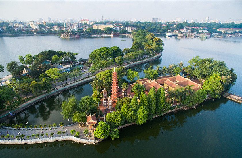 Hồ Tây thơ mộng nhìn từ trên cao, thuộc Quận Tây Hồ, Hà Nội