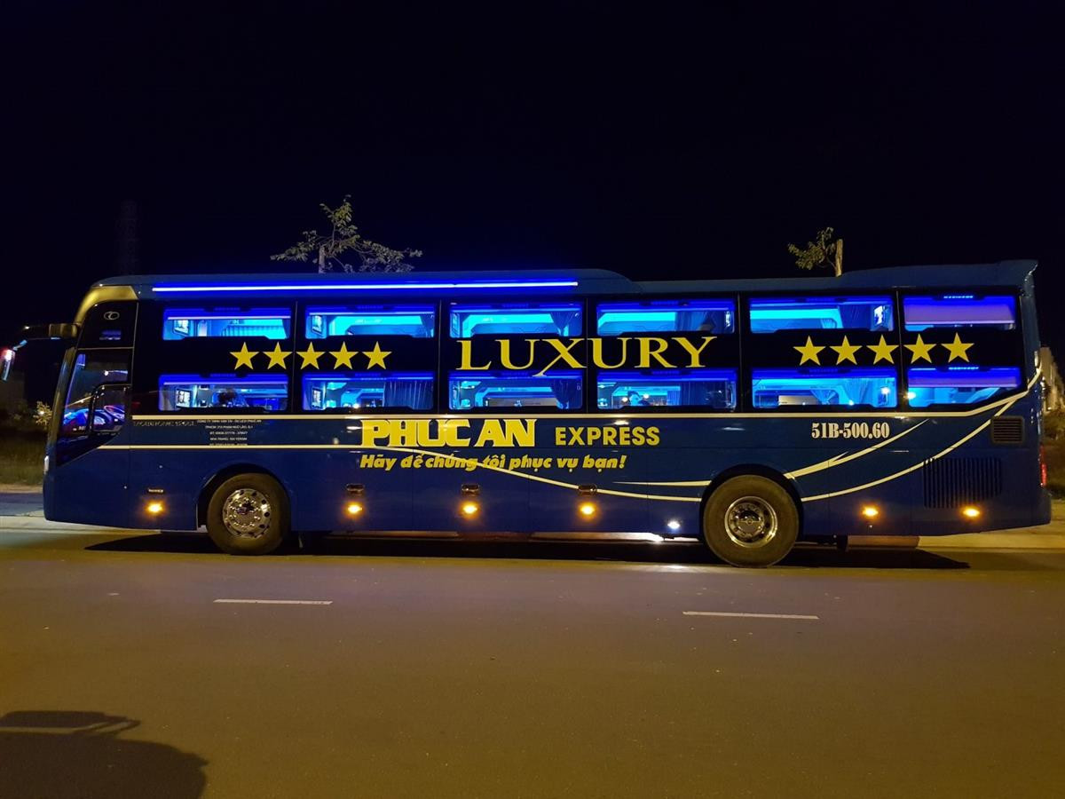 Xe giường nằm hiện đại của hãng xe Phúc An Express chạy tuyến Sài Gòn Nha Trang