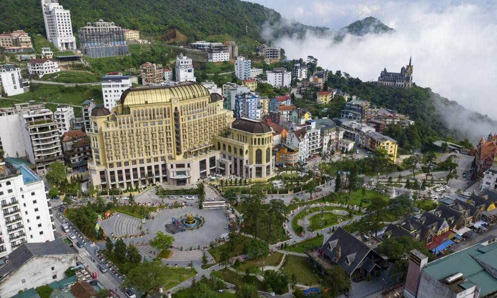 Hôtel de l'Amour Tam Đảo với kiến trúc Pháp cổ điển giữa trung tâm thị trấn