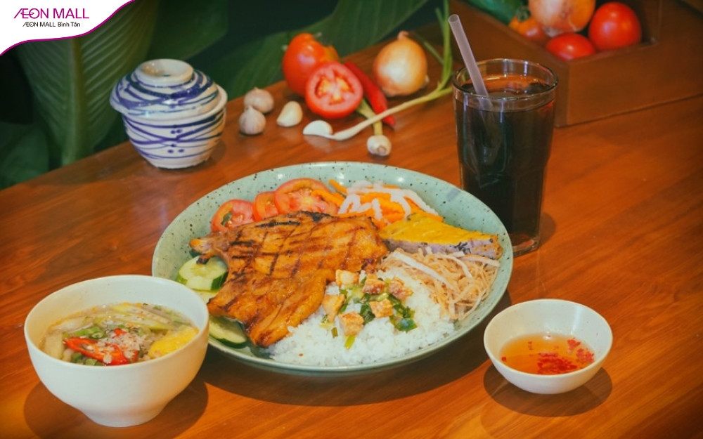 Cơm tấm S.B.C Sài Gòn với sườn heo nướng thơm ngon