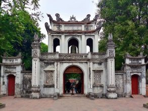 Văn Miếu Quốc Tử Giám với nét kiến trúc cổ kính, tinh xảo