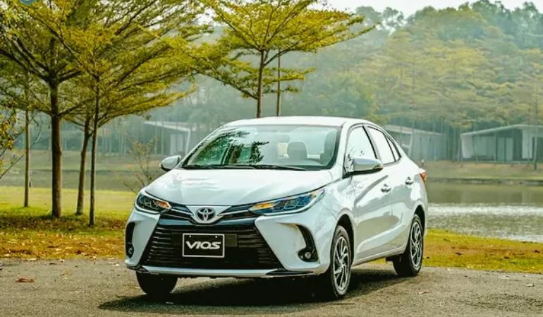 Xe ô tô riêng đón khách tại sân bay Nội Bài về Phố Cổ Hà Nội tiện lợi