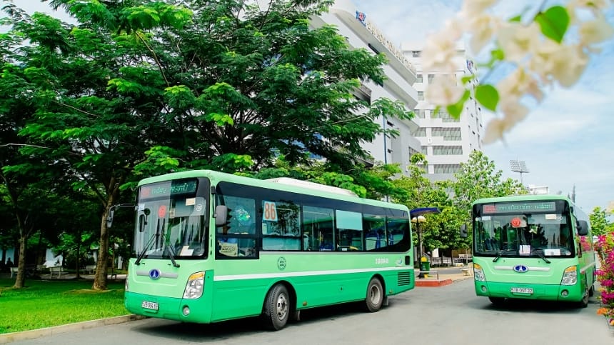 Bạn có thể chọn đến với công viên Quận 6 bằng xe bus