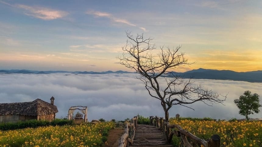 Bánh tráng nướng là món ăn vặt vô cùng nổi tiếng