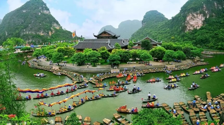 Cơm cháy là đặc sản dân dã của Ninh Bình