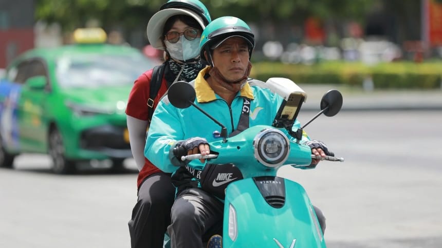 Di chuyển đến công viên Đà Nẵng Apec bằng xe công nghệ