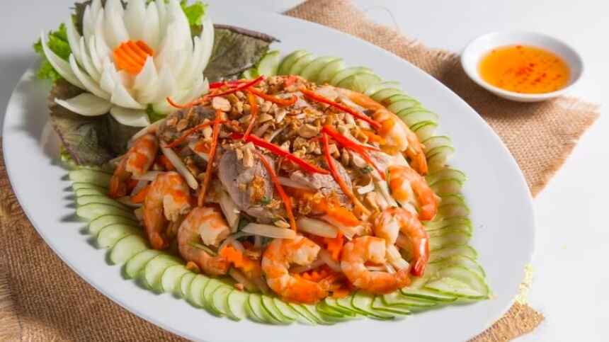 Gỏi ngó sen mang tính biểu tượng văn hóa