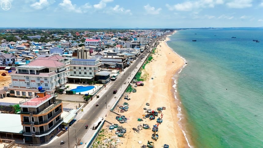 Hải sản nướng than hoa mang theo hương vị biển khơi