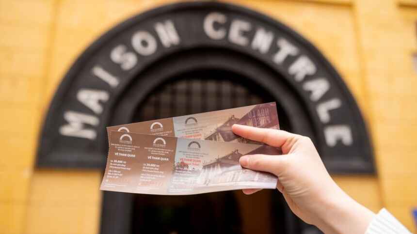 Nên đặt vé tour đêm sớm vì vé có thể hết rất nhanh