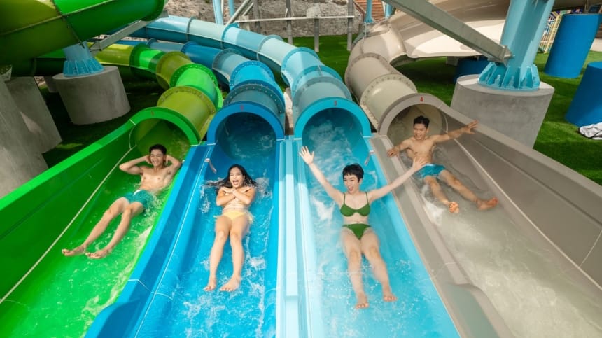 Nên đến công viên nước vào cuối tuần để trải nghiệm trọn vẹn