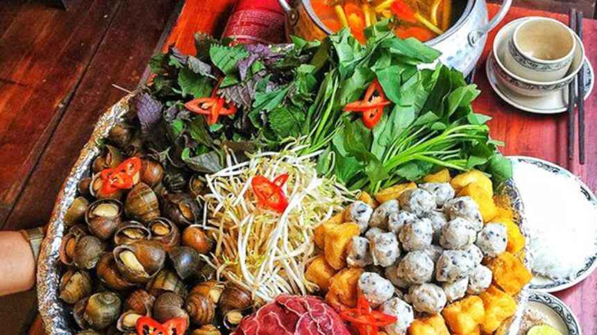 Những món ngon từ ốc tại đường Tô Hiến Thành