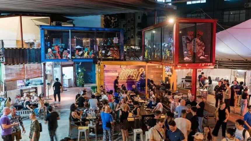 Saigon Outcast - Điểm hẹn của những người yêu nghệ thuật