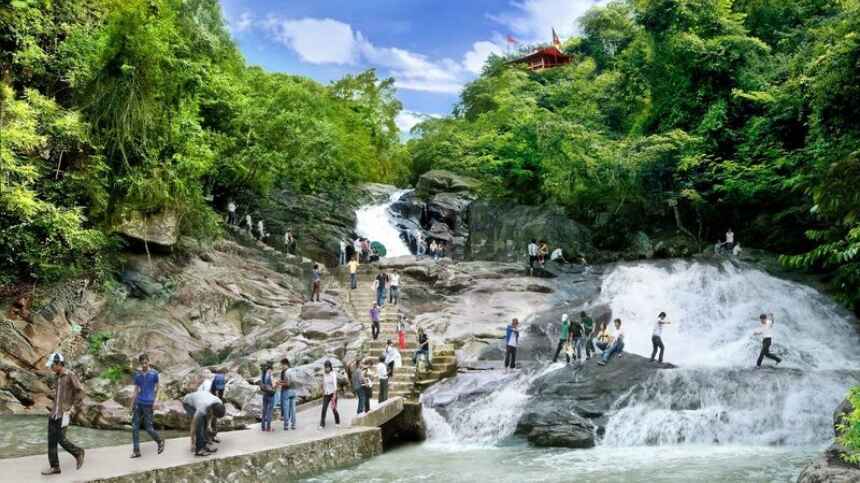 Suối Mỡ – Thiên nhiên hoang sơ và lễ hội đặc sắc