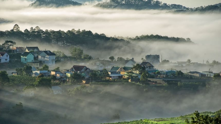 Thác Pongour hùng vĩ và rộng lớn