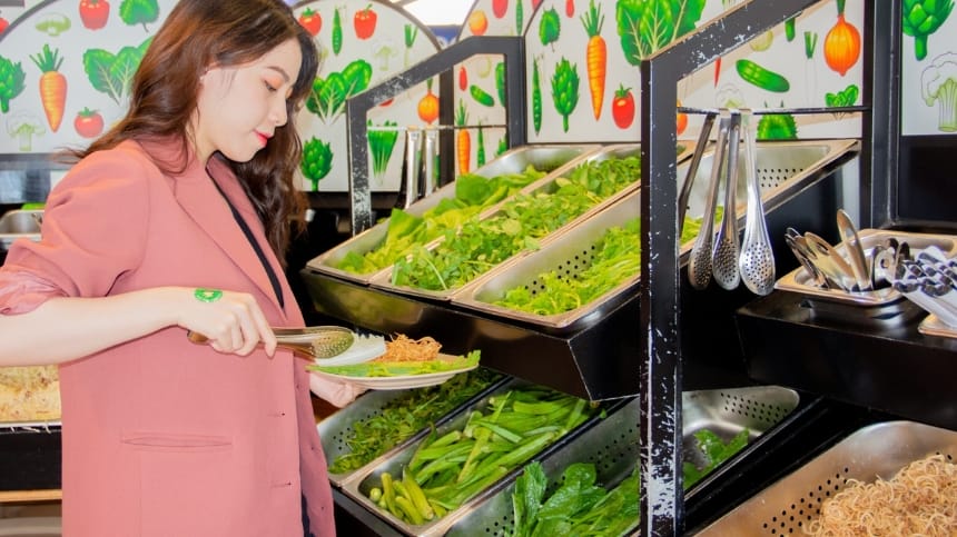 Thưởng thức buffet rau rừng giữa không gian xanh mát