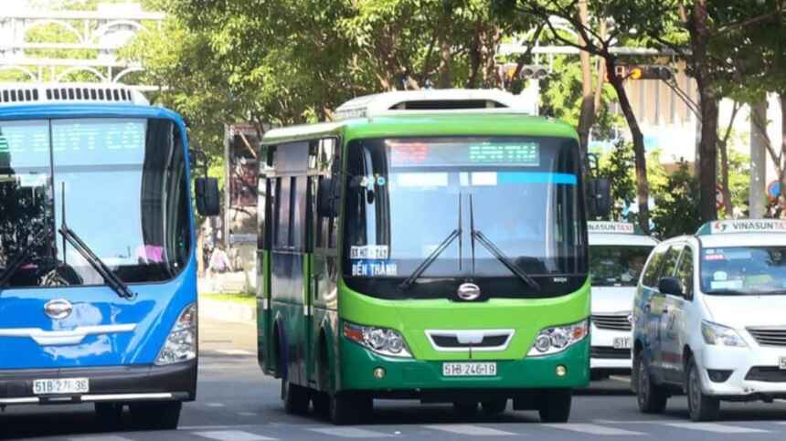 Trải nghiệm đi xe bus đến Gigamall Thủ Đức