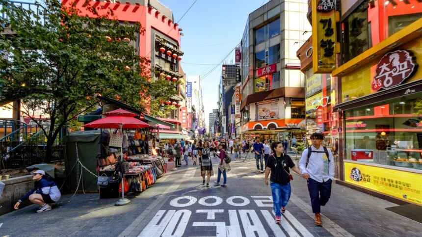 Trải nghiệm mua sắm tại các thương hiệu thời trang quốc tế