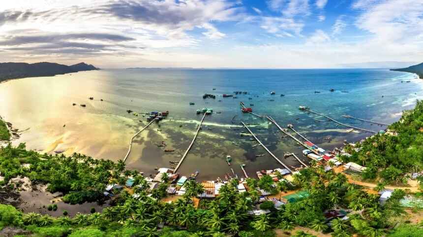 Vẻ đẹp hoang sơ của của đảo Hòn Sơn