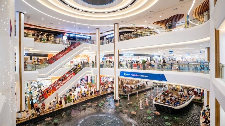 Vincom Mega Mall - Trung tâm thương mại hàng đầu tại Quận 2