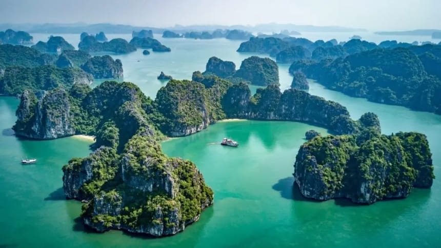 Vịnh Bái Tử trầm lắng và yên bình