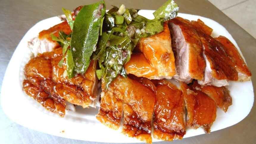 Vịt Cổ Lũng là món đặc sản tại Pù Luông