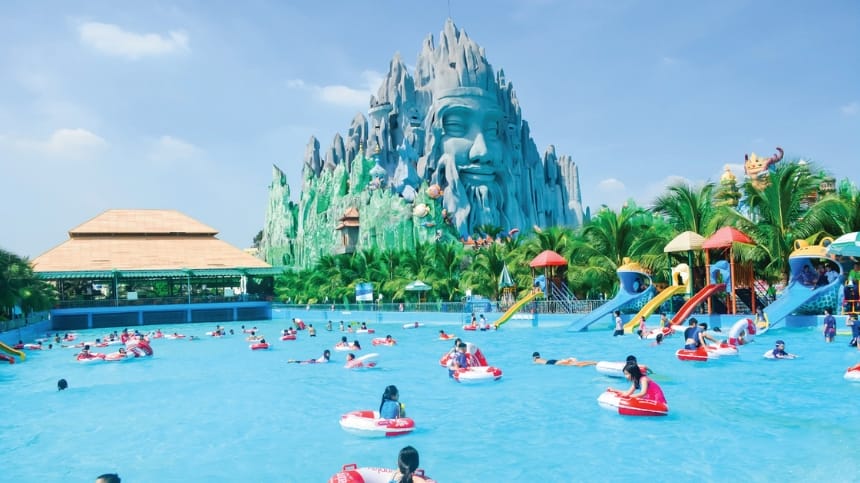 Ăn gì khi đi công viên nước Thủ Đức