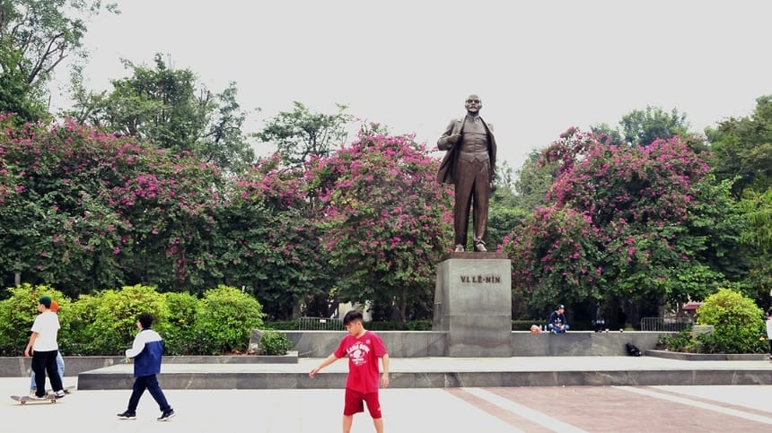 Điểm checkin, ăn uống gần công viên