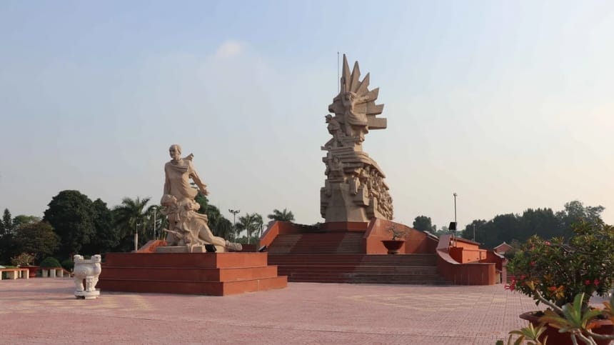 Hướng dẫn di chuyển đến công viên tượng đài Long An