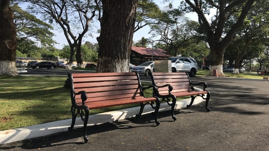 Khu ghế ngồi nghỉ chân yên bình