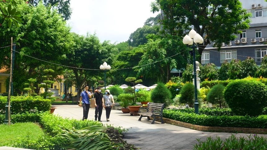Một vài câu hỏi về công viên Bách Tùng Diệp