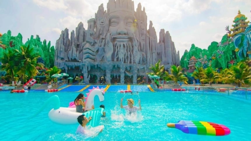 Suối Tiên Và Biển Tiên Đồng