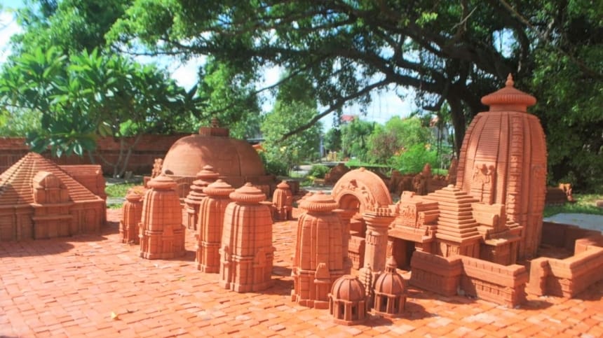 Thế giới kỳ quan gốm thu nhỏ