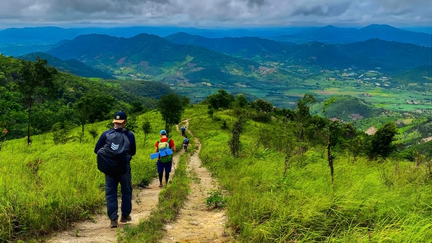 Trekking dọc sông sêrêpốk hoang sơ