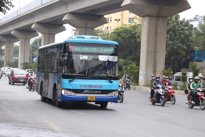 Bến xe Nam Thăng Long gần các điểm trạm xe buýt