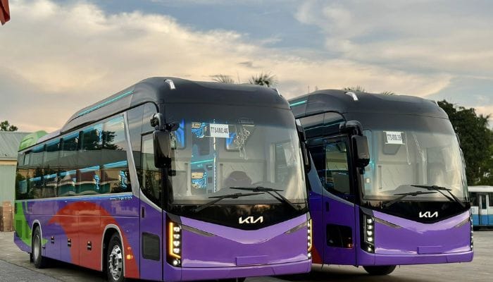 Đặt vé xe linh hoạt tại văn phòng hoặc trực tuyến