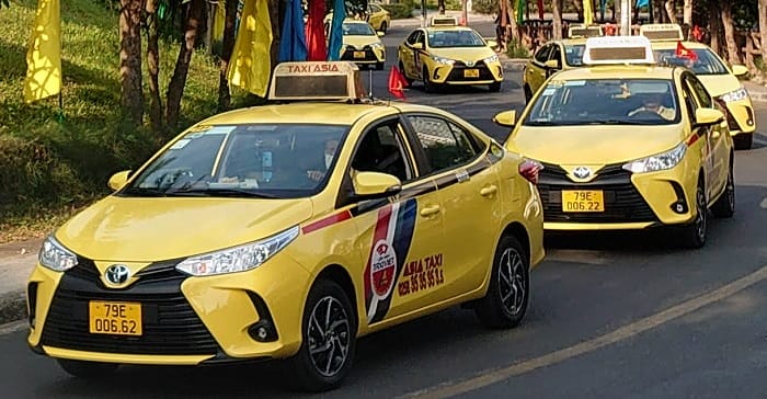Taxi Asia có mức giá cạnh tranh, xe vận hành ổn định