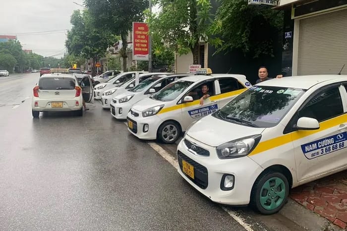 Taxi Nam Cường Phú Thọ sở hữu đội xe đa dạng, đáp ứng tốt nhiều nhu cầu đi lại của khách hàng