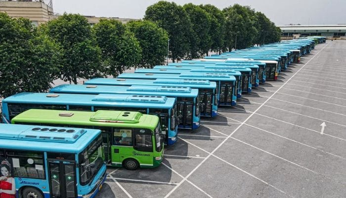 Kinh nghiệm di chuyển ở bến xe Long Biên